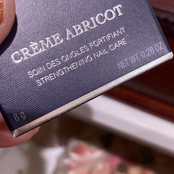 Dior Crème Abricot Nail Care - Limited Edition - Picture 7 of 9